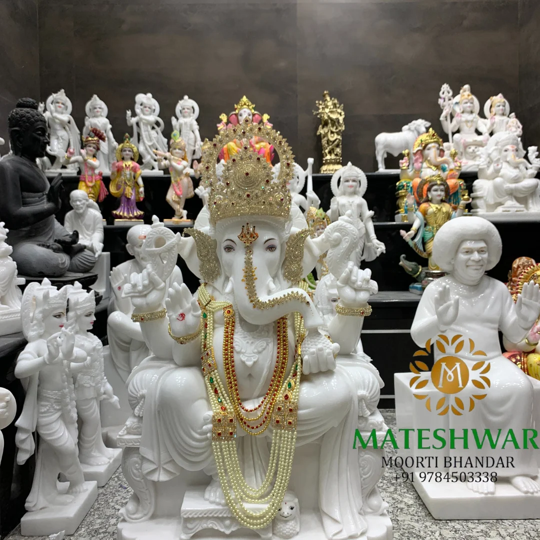 shree-rajshree-white-marble-moorti-with-royal-mukut-and-festive-ornamentation